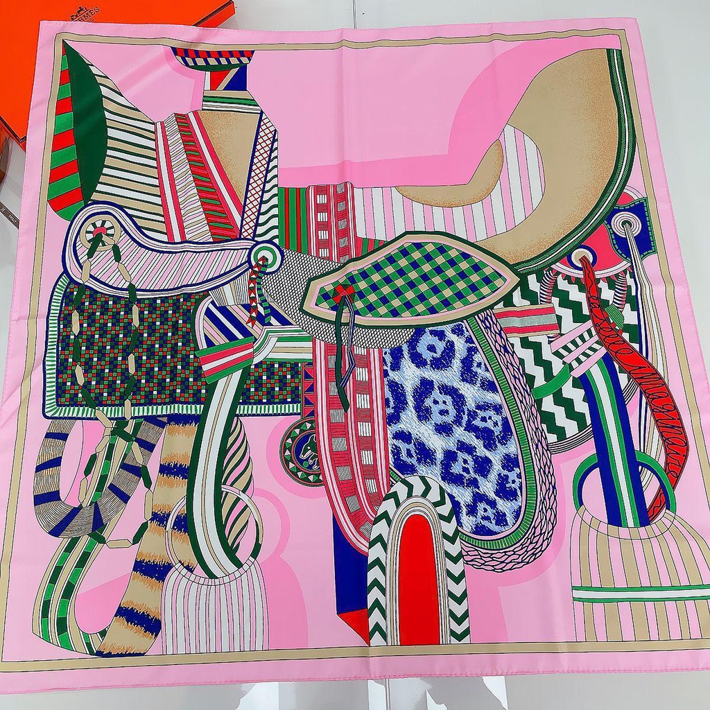 Khăn Choàng Lụa Đan Chéo Handmade Thời Trang Dành Cho Người Lớn Tuổi