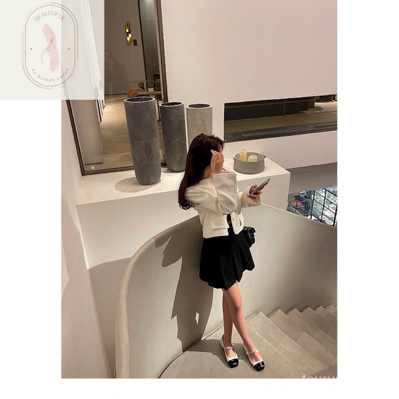 Sandal Cao Su Đế Bằng 3-5cm Thiết Kế Mới Thời Trang Năm 2023
