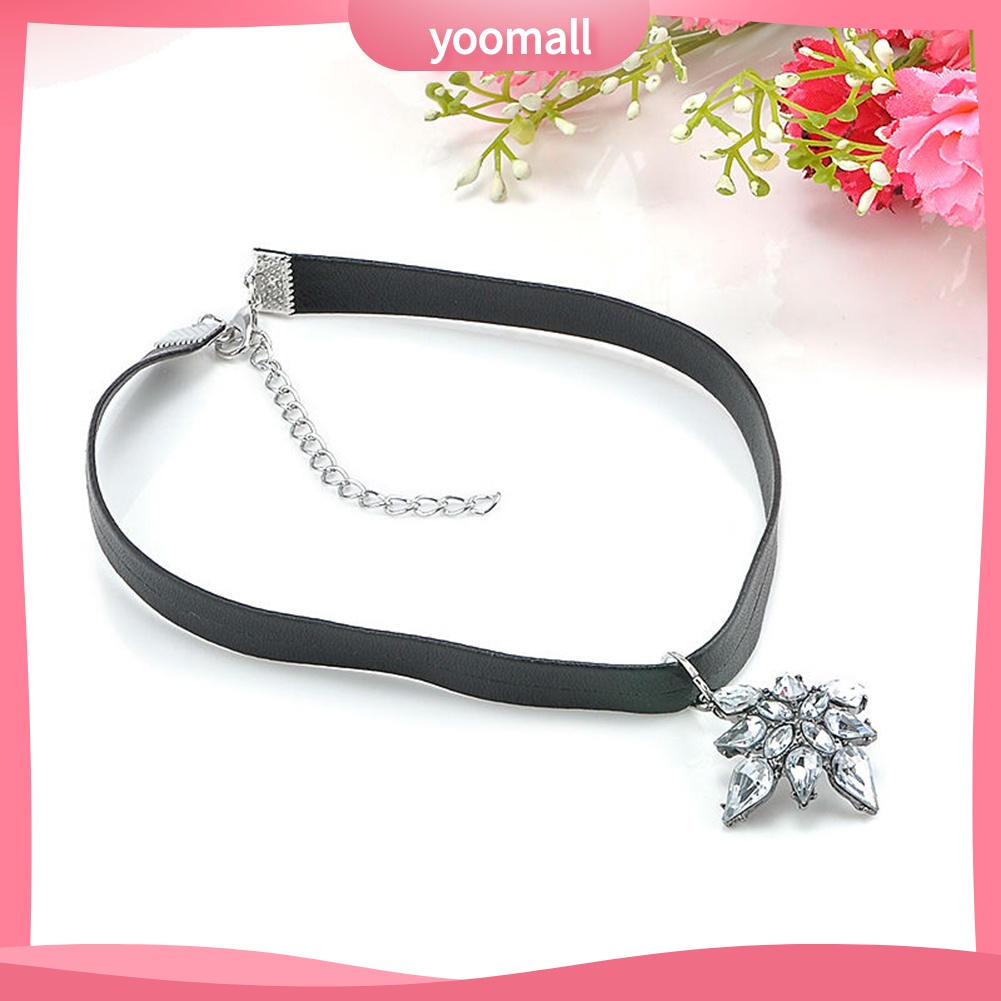 Vòng Cổ Choker Giả Da Mặt Chữ Thập Đính Đá Phong Cách Gothic