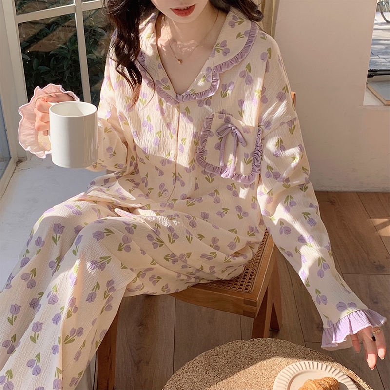 Bộ Đồ Ngủ Tay Dài Phối Bèo In Họa Tiết Hoa Nhỏ Xinh Xắn Thời Trang Xuân Hè Xinh Xắn Cho Nữ