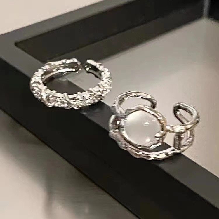 Nhẫn Mở Đính Đá Mặt Trăng Thời Trang