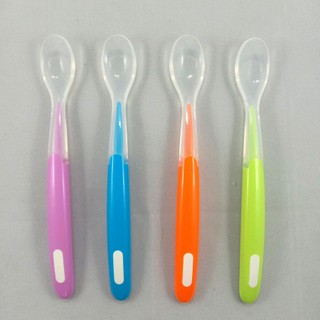 thìa silicon siêu mềm cho bé