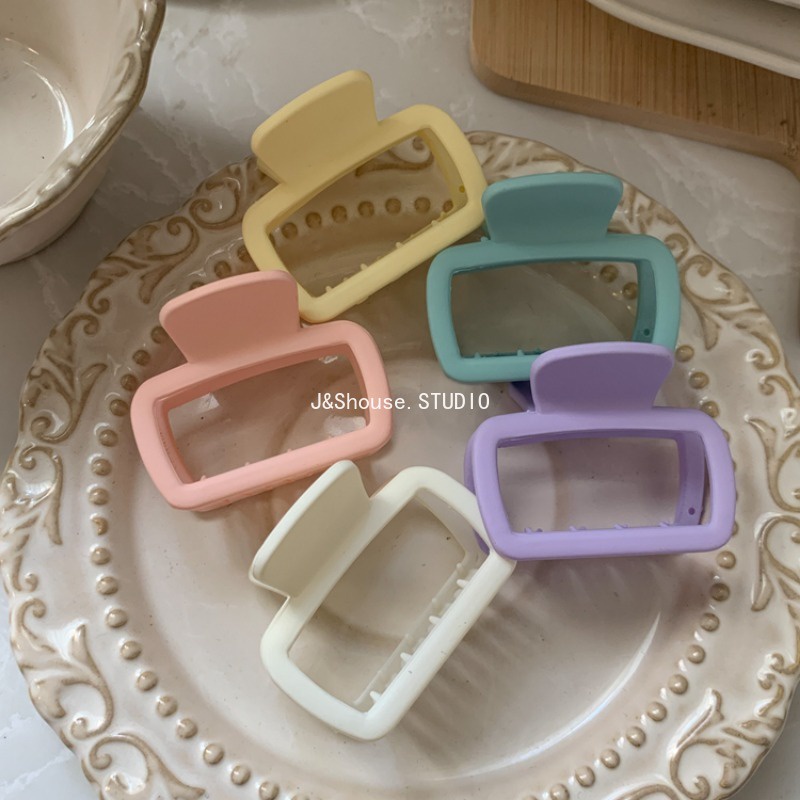 Kẹp Tóc Hình Vuông Màu Sữa Nhám Phong Cách Hàn Quốc KF656