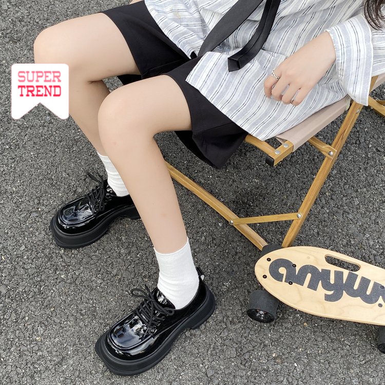 Giày Mũi Tròn Cột Dây Màu Trơn Kiểu Dáng Đơn Giản Thoải Mái Hợp Thời Trang