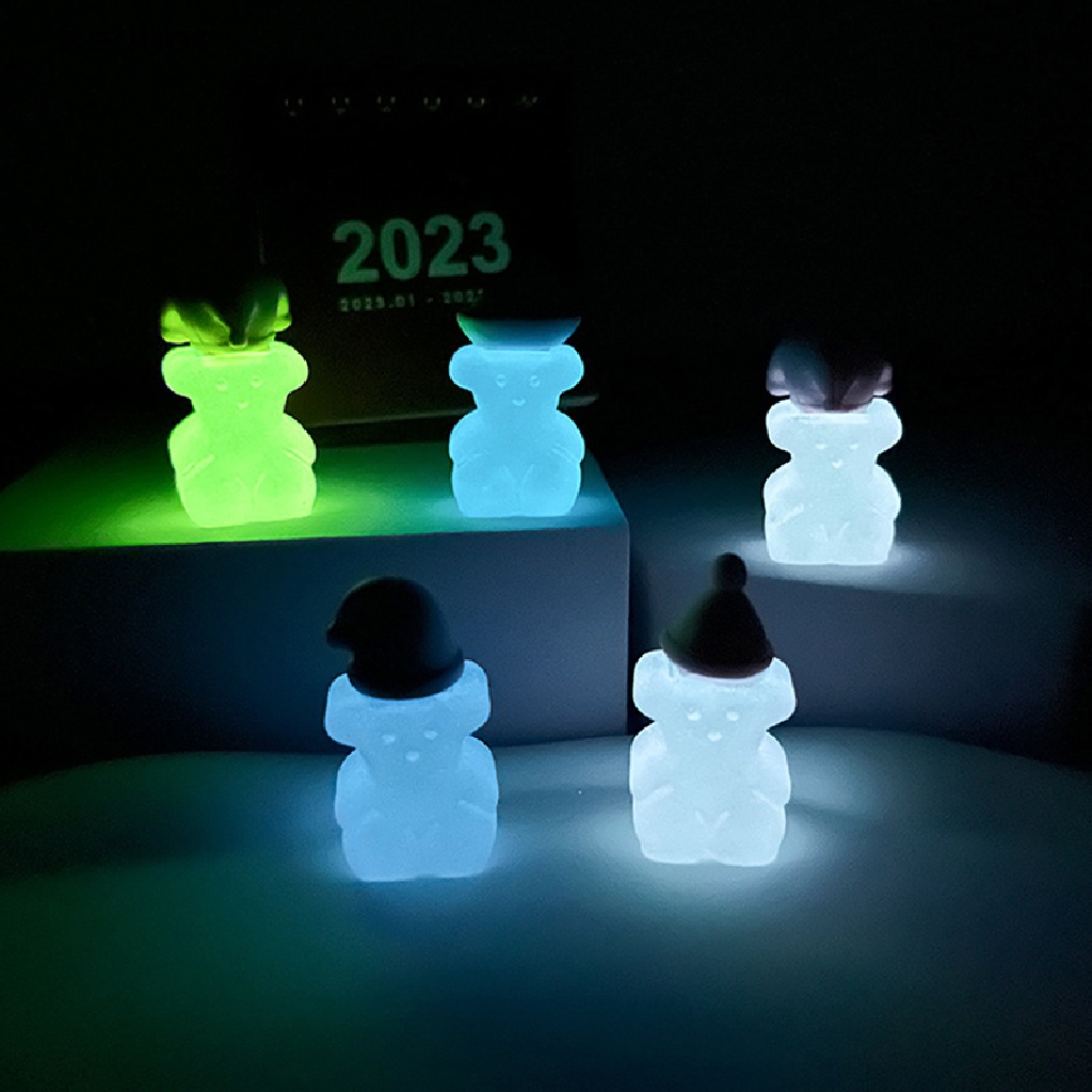 &lt; Redhot &gt; Bộ 2 Tượng Gấu Đội Mũ Mini Bằng Nhựa Phát Quang Dễ Thương Trang Trí Xe Hơi Nhà Cửa DIY