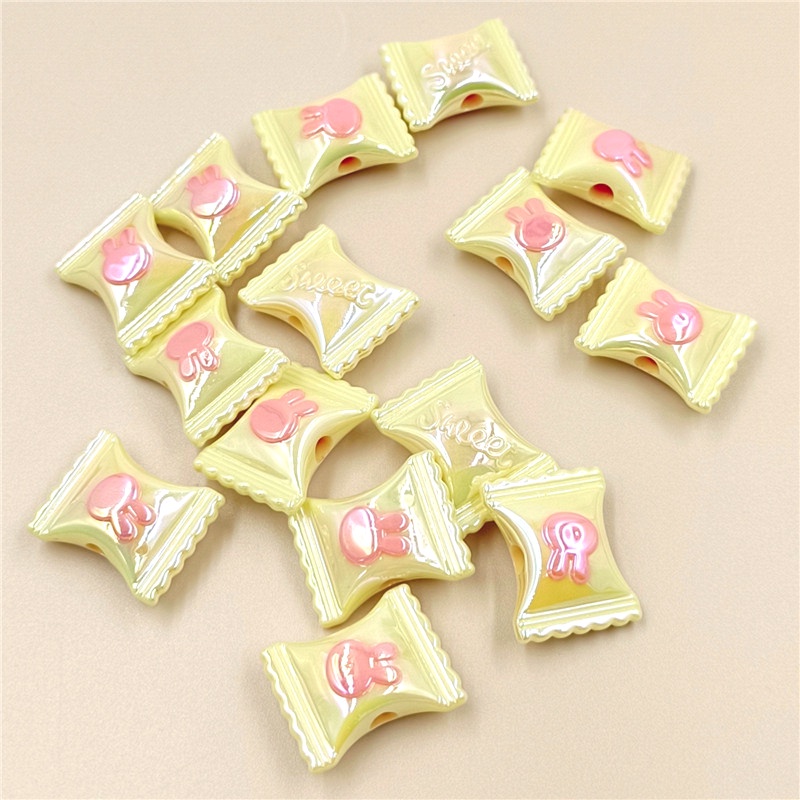 Bộ 5 Hạt Xâu Chuỗi Hình Thỏ Hai Màu Sắc