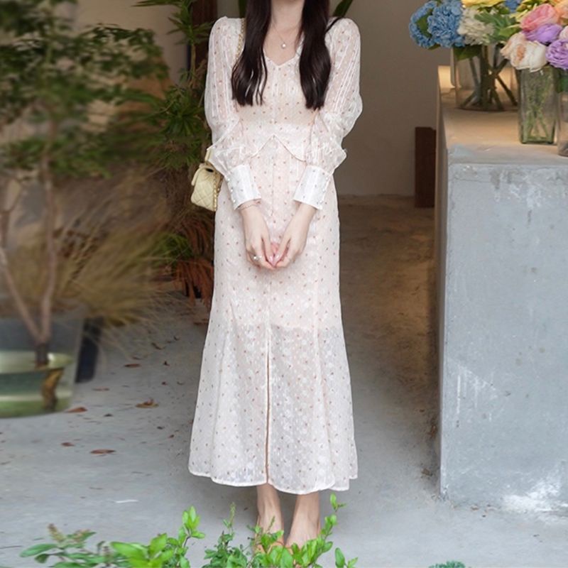 Đầm Đuôi Cá Giả Hai Mảnh Họa Tiết Hoa Nhẹ Nhàng Phong Cách Hàn Quốc Mùa Xuân