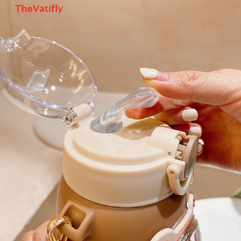 Bình Đựng Nước 700ml Không BPA Chống Rò Rỉ Họa Tiết Hoạt Hình Dễ Thương Cho Bé