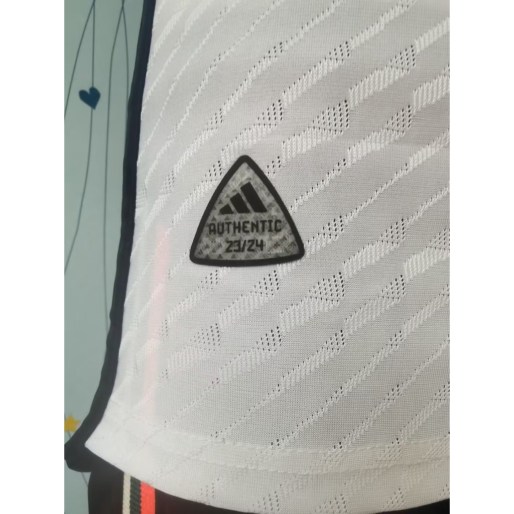 Áo Thun Bóng Đá Dài Tay Real Madrid 2324