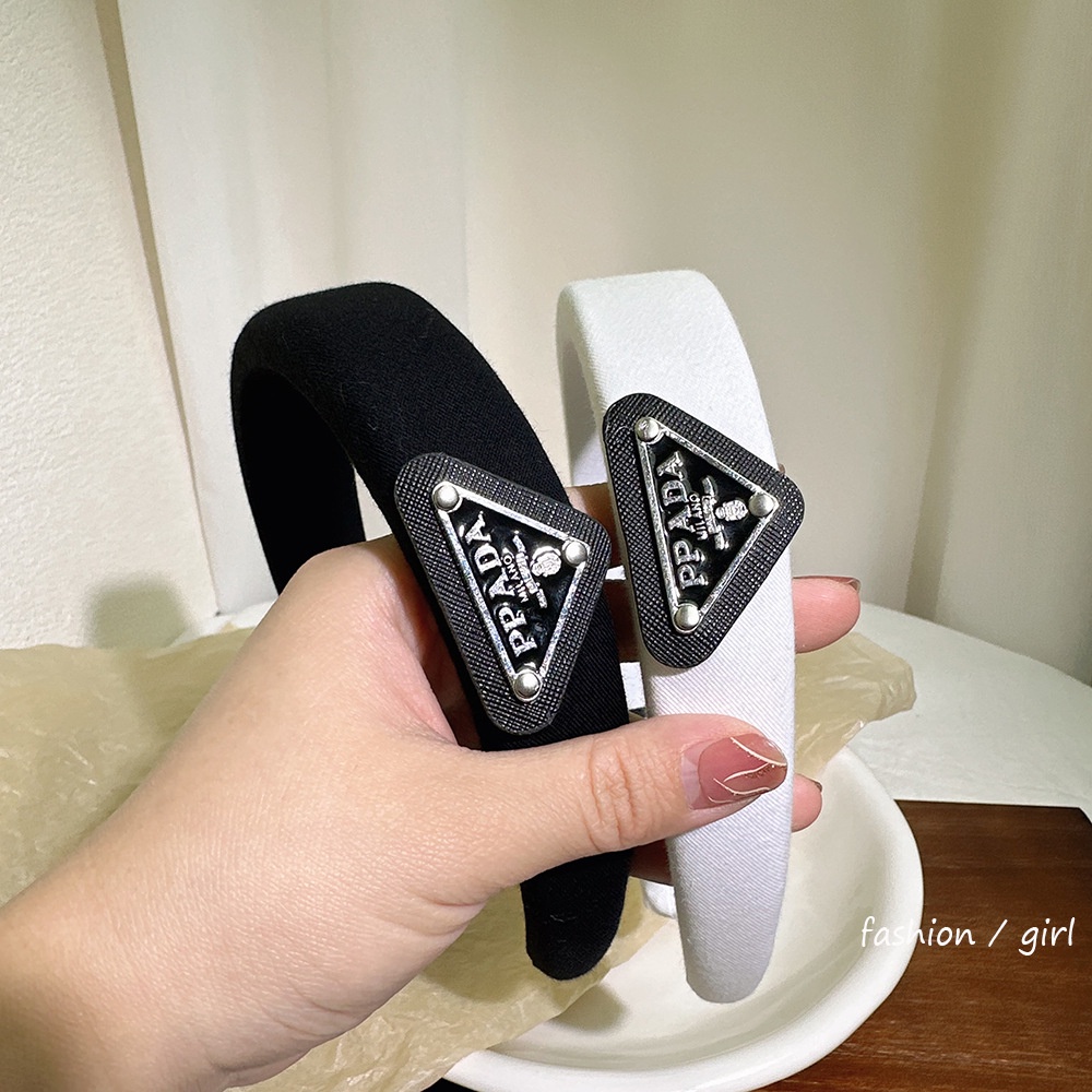 Băng Đô Vải Hình Tam Giác Màu Trắng Đen Thanh Lịch