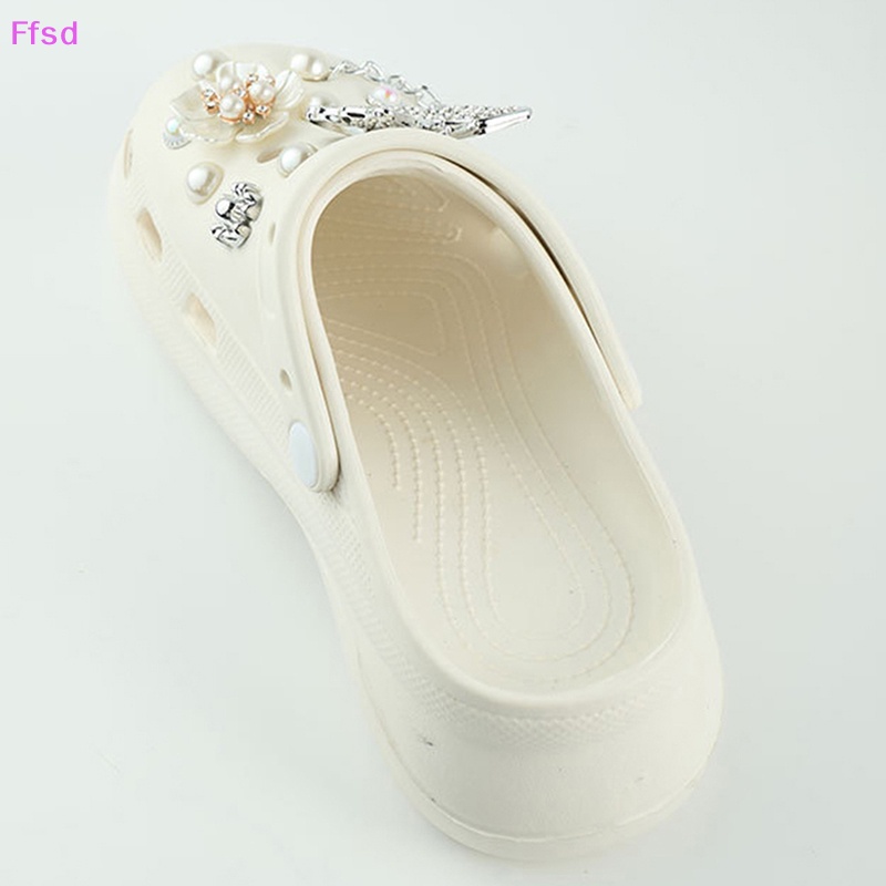 {Ffsd} 1 Bộ Phụ Kiện Giày Croc Hình Bướm Đính Đá Ngọc Trai Có Thể Tháo Rời Trang Trí Giày Quà Tặng Cho Trẻ Em * Hàng Bán Chạy