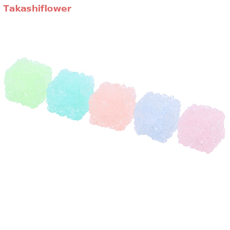 Bộ 5 Mô Hình Xe Hơi Mini Bằng Nhựa Resin Màu Sắc Ngẫu Nhiên Dùng Trang Trí