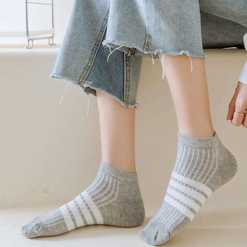 Set 1 / 5 Đôi Vớ Cổ Thấp Họa Tiết Sọc Thời Trang Dành Cho Nam