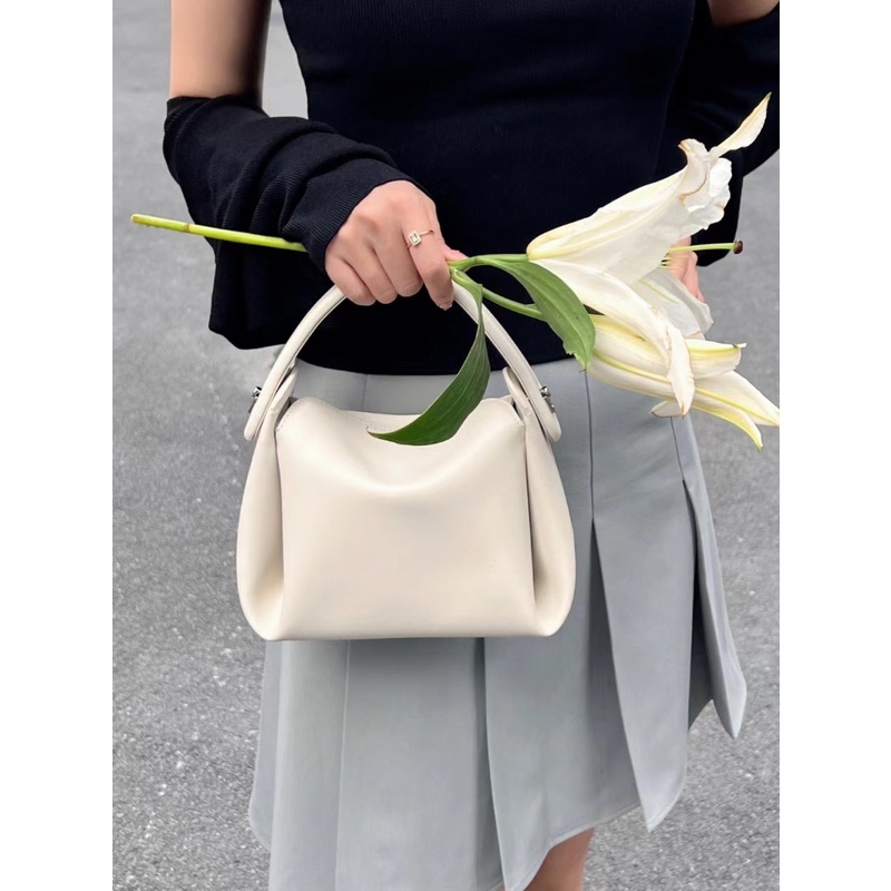 Túi Đeo Chéo Vai Mềm Mại Họa Tiết Thời Trang Dành Cho Nữ