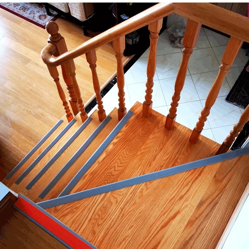 Băng Keo PVC Tự Dính Chống Trượt An Toàn Cho Bậc Thang