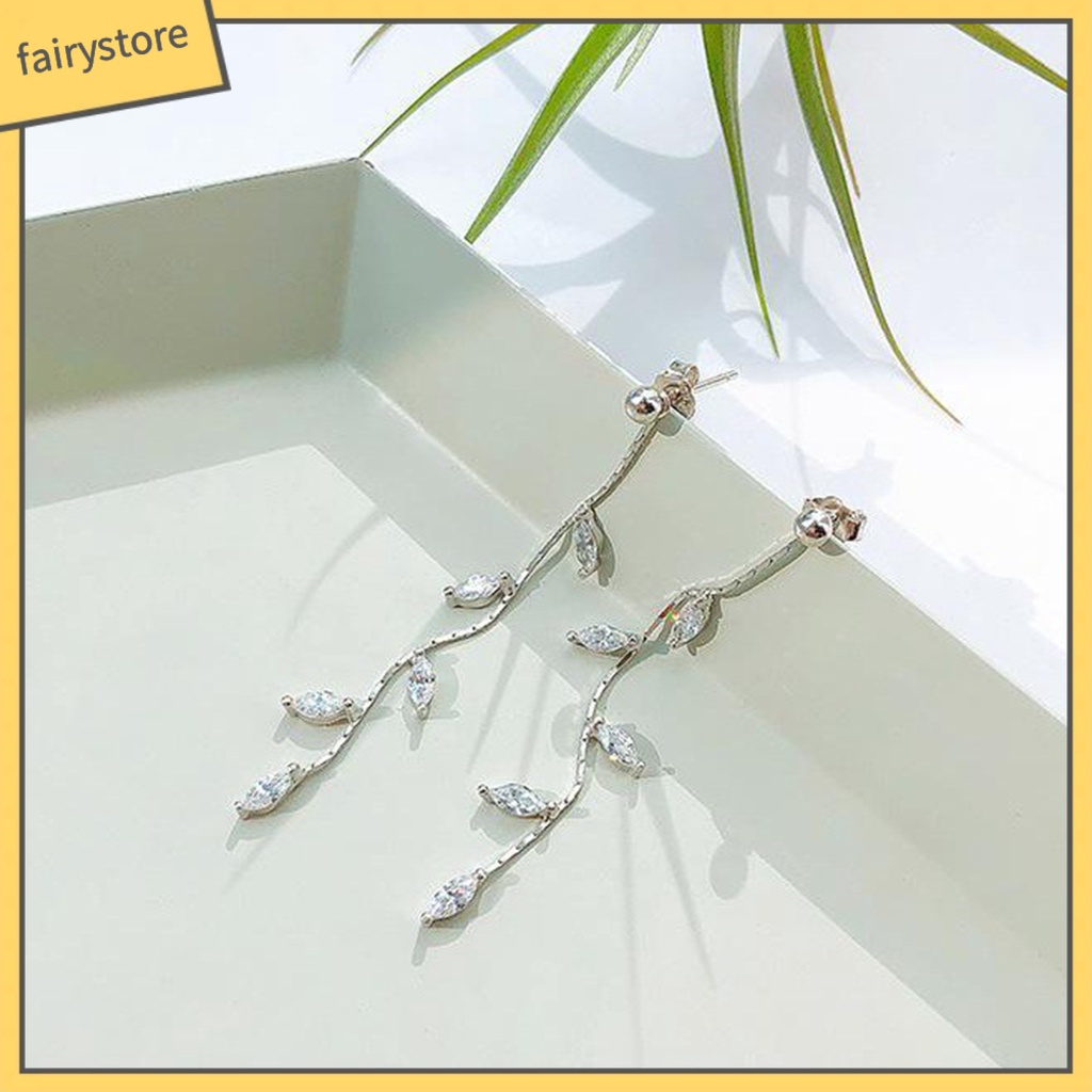 1 Đôi Bông Tai Hình Chiếc Lá Đính Đá Phối Tua Rua Phong Cách Hàn Quốc Dành Cho Nữ