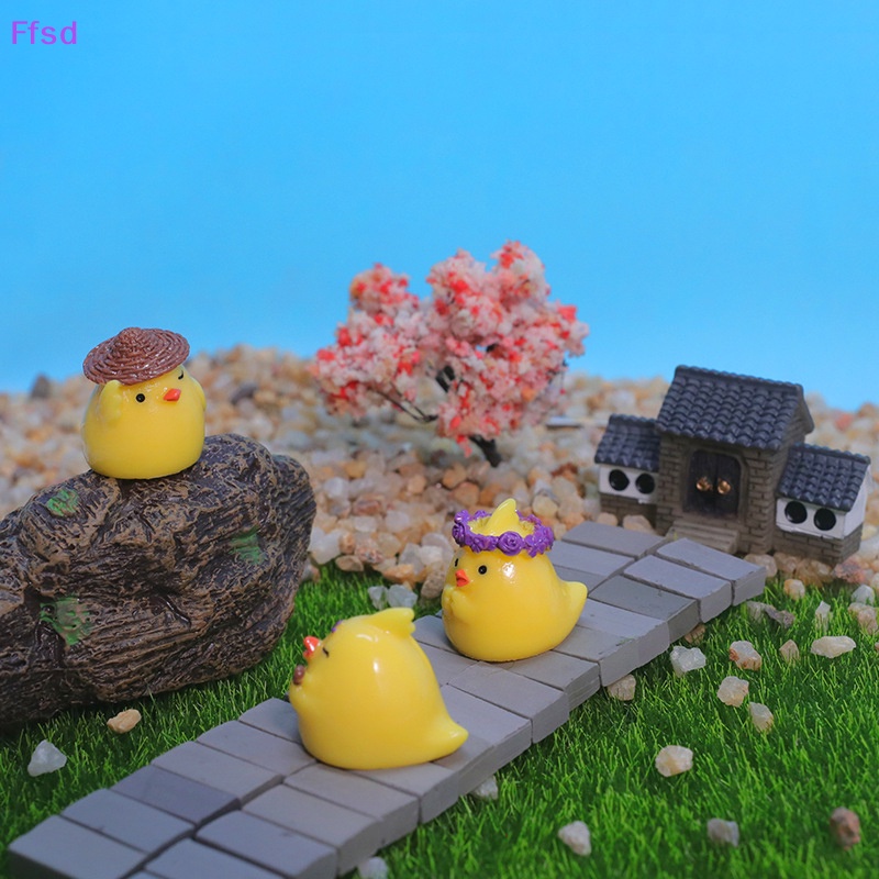 Mô Hình Gà Mini Bằng Nhựa Resin Trang Trí Tiểu Cảnh Sân Vườn