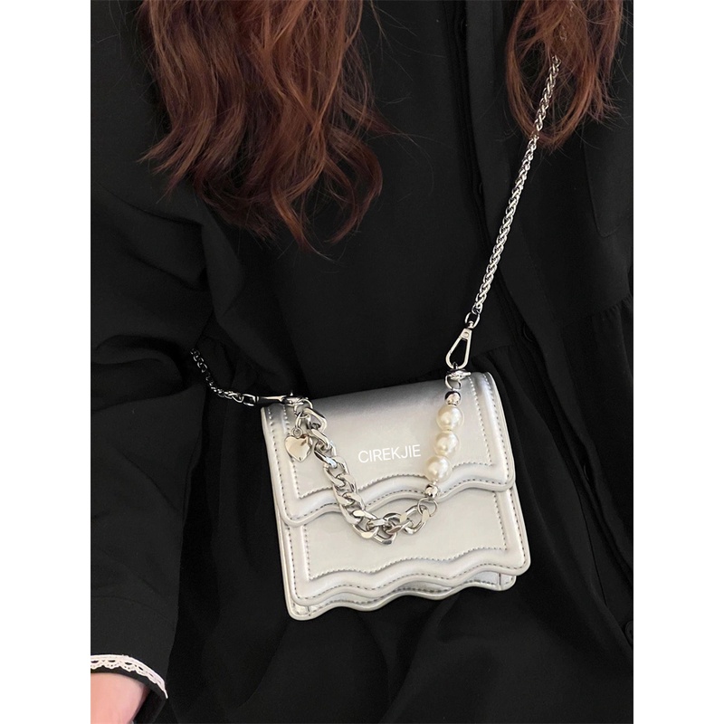 Túi Đeo Chéo Dây Chuỗi Ngọc Trai Hình Vuông Nhỏ Giản Dị Mới