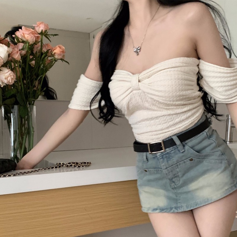 Áo Lửng Hở Vai Ôm Dáng Phối Nơ Xếp Ly Quyến Rũ Cho Nữ