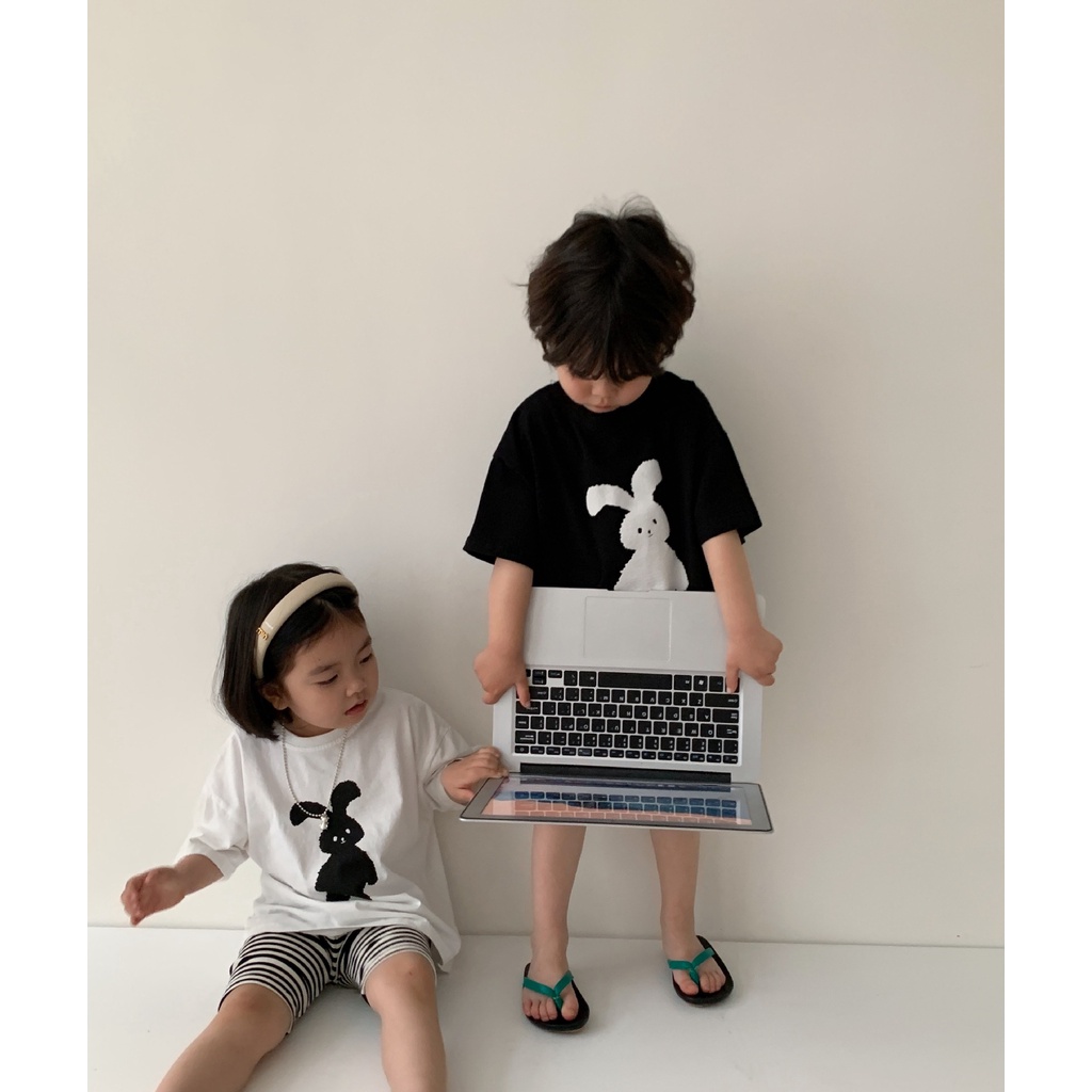 Áo thun cotton ngắn tay in hình thỏ dễ thương cho bé