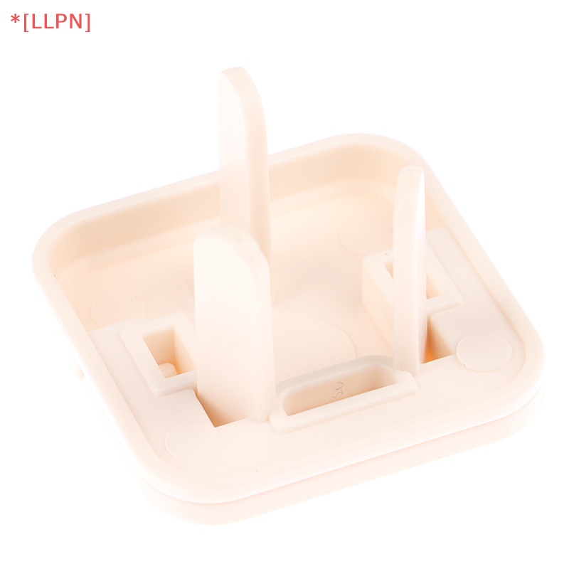 Set 5 Nắp Đậy Ổ Cắm Điện 2 / 3 Lỗ Hình Gấu Hoạt Hình Màu Trơn Bảo Vệ An Toàn Cho Bé