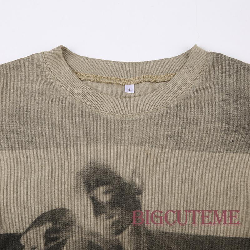 [] Áo Croptop Ôm Dáng Tay Ngắn Cổ Tròn In Hình Chân Dung Cổ Điển Đường Phố Cho Nữ