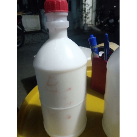 Dầu Silicon bóng vỏ  xe 900ml.