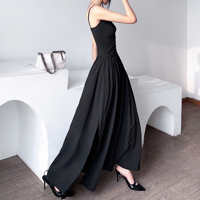 Hepburn pleated suspender draping dress for women 2022 new french style khí chất eo-tight design sense black dress