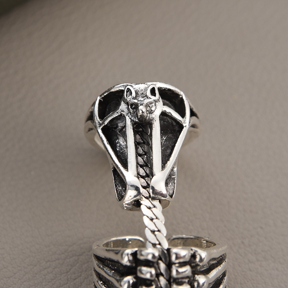 Nhẫn Hở Hình Bọ Cạp Phong Cách Retro Goth Bằng Kim Loại Sáng Tạo
