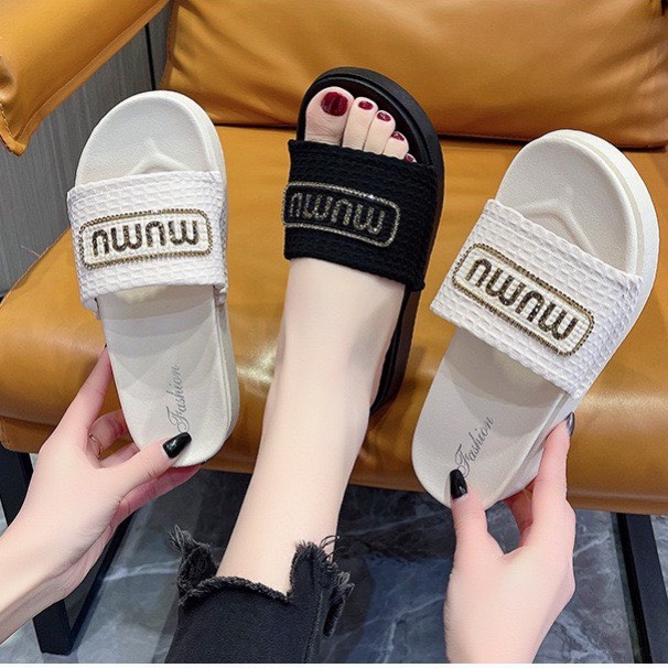 Dép bánh mỳ Fashion đúc nguyên khối cao su chữ CC đế cao 6cm FCC TRANGBIHUE