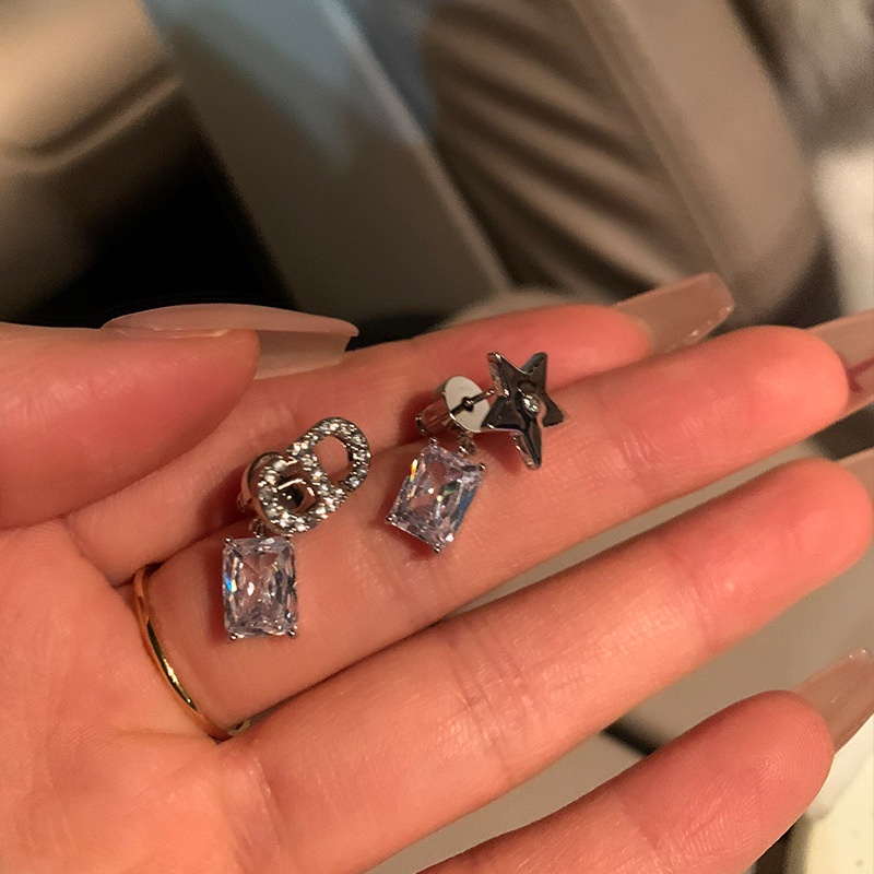Bông Tai Đính Đá Zircon Hình Ngôi Sao Xinh Xắn Cho Nữ