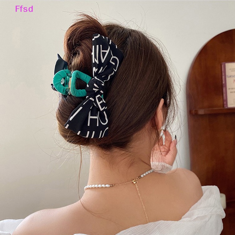 {Ffsd} Kẹp Tóc Dạng Móng Vuốt Hình Đầu Thỏ Dễ Thương Nhẹ Nhàng Lãng Mạn Thời Trang Cho Nữ * Sản Phẩm Bán Chạy *