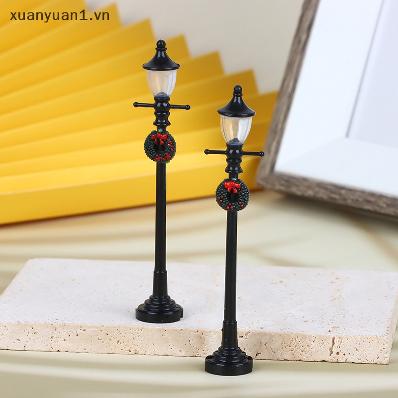 Mô Hình Đèn Đường Mini Tỉ Lệ 1 / 12 Dùng Để Trang Trí Nhà Búp Bê