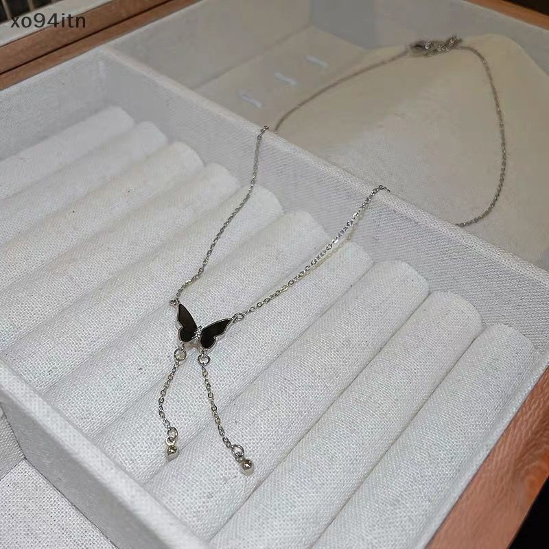 Vòng Cổ Dây Xích Tua Rua Nhiều Lớp Mặt Hình Bướm Màu Đen Phong Cách Cổ Điển Thời Trang Cho Nữ