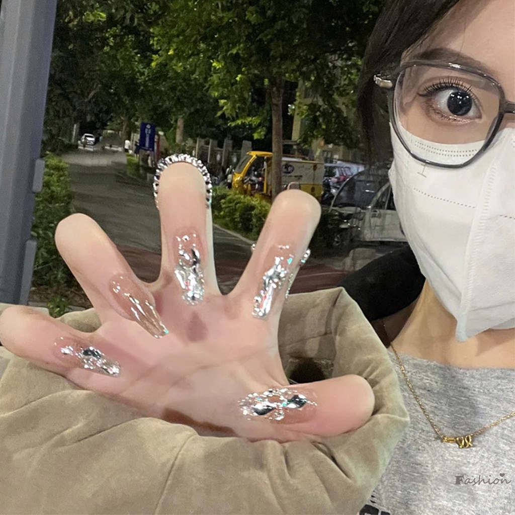 Móng Tay Giả Màu Bạc Lấp Lánh Thời Trang Cho Nữ