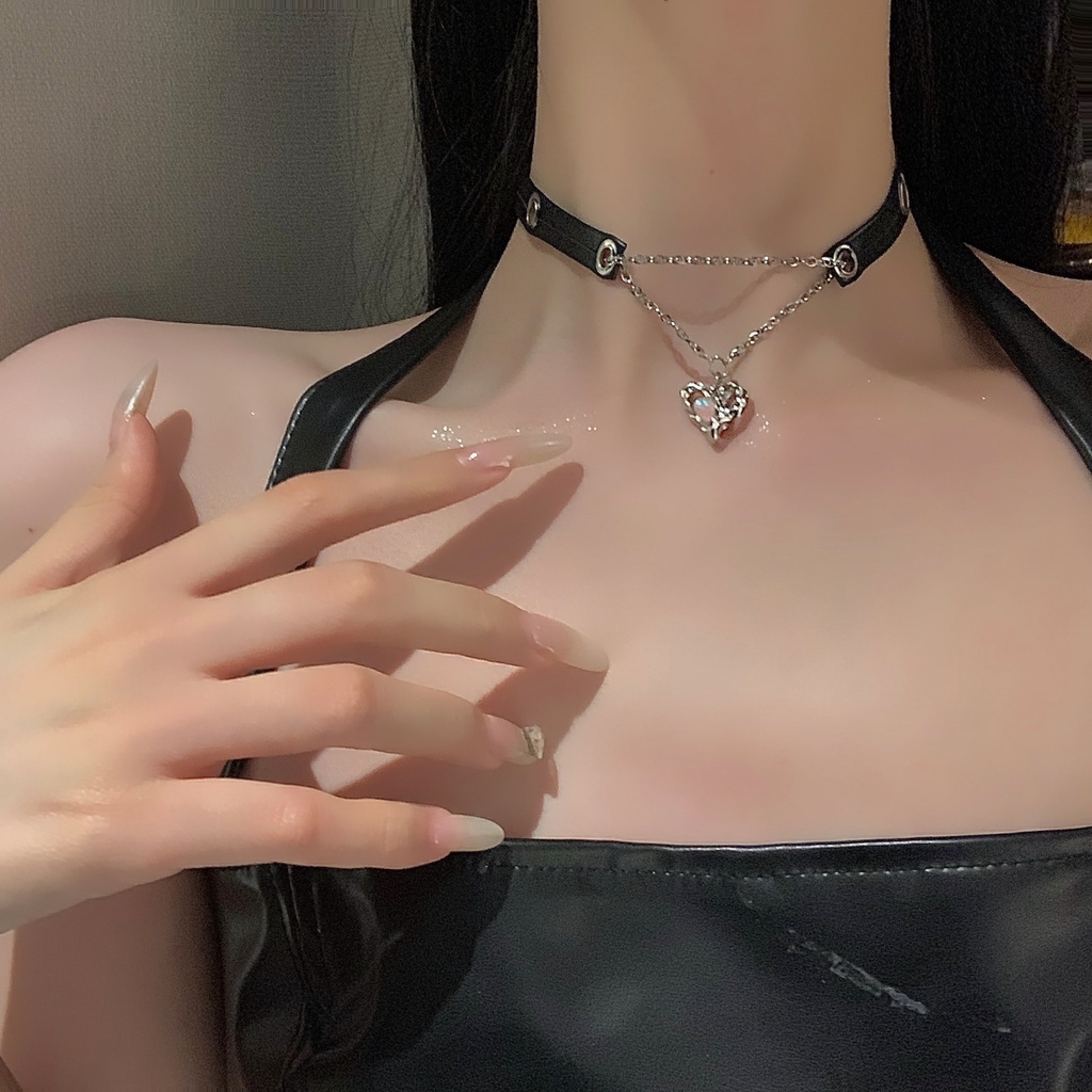 Vòng cổ Mặt Hình Trái Tim Phong Cách Retro Hàn Quốc Thời Trang Cho Nữ