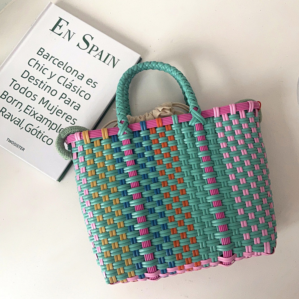 Túi Đeo Vai / Xách Tay Hình Vuông Bằng PVC Đan Lát Nhiều Màu Dễ Thương Chống Nước Kích Thước Nhỏ Gọn Dành Cho Bạn Nữ Đi Biển Mùa