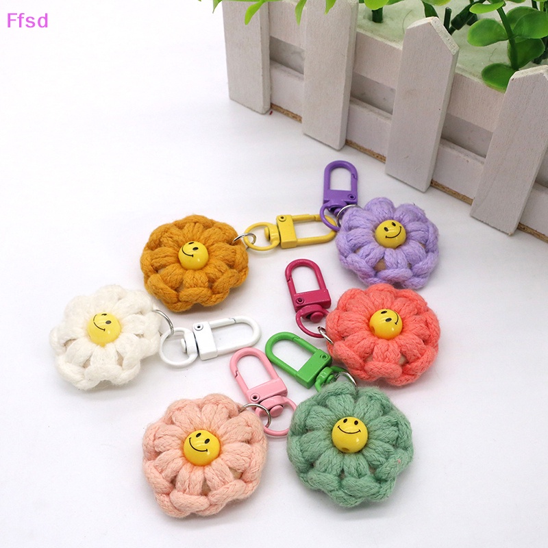 1 Móc Khóa Xe Hơi / Túi Xách Dệt Kim Hình Bông Hoa / Mặt Cười Nhỏ Xinh Trang Trí Cho Bạn Gái