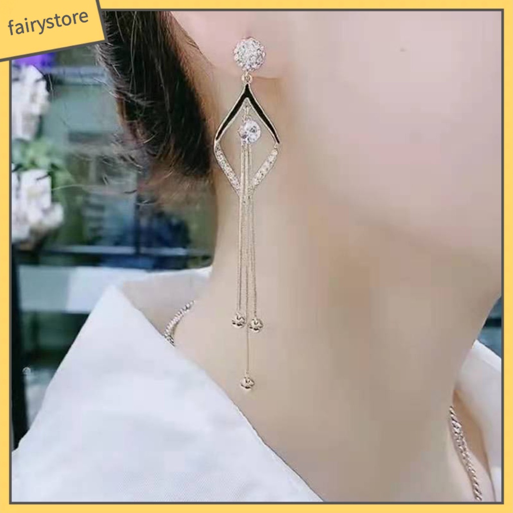 1 Đôi Bông Tai Dáng Dài Đính Đá Phối Tua Rua Thời Trang Cho Nữ