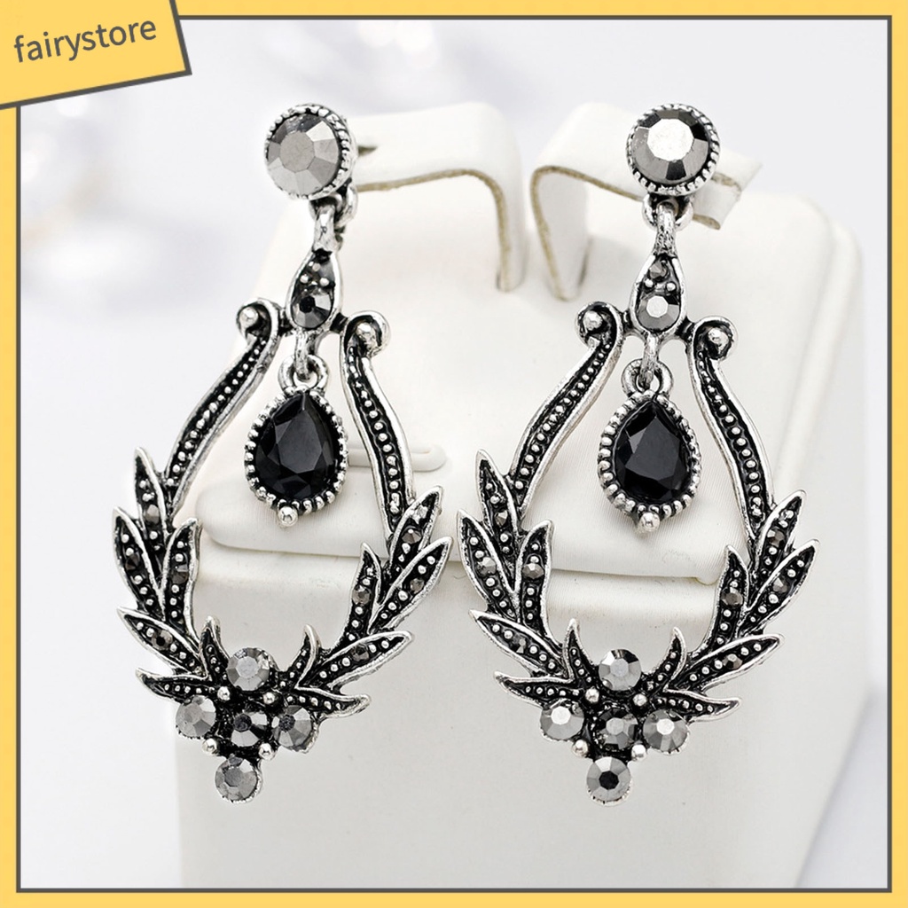 1 Đôi Bông Tai Thiết Kế Rỗng Chống Mài Mòn Sang Trọng