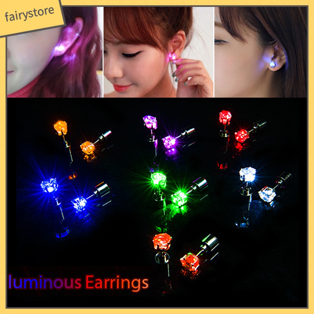 1 Bông Tai Đinh Tán Có Đèn LED Trong Suốt Nhỏ Gọn Cho Nữ