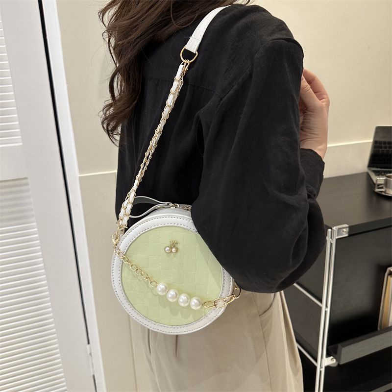 Túi Đeo Chéo Hình Tròn Nhỏ Quai Xích Đính Hạt Ngọc Trai Thời Trang Năm Mới 2023