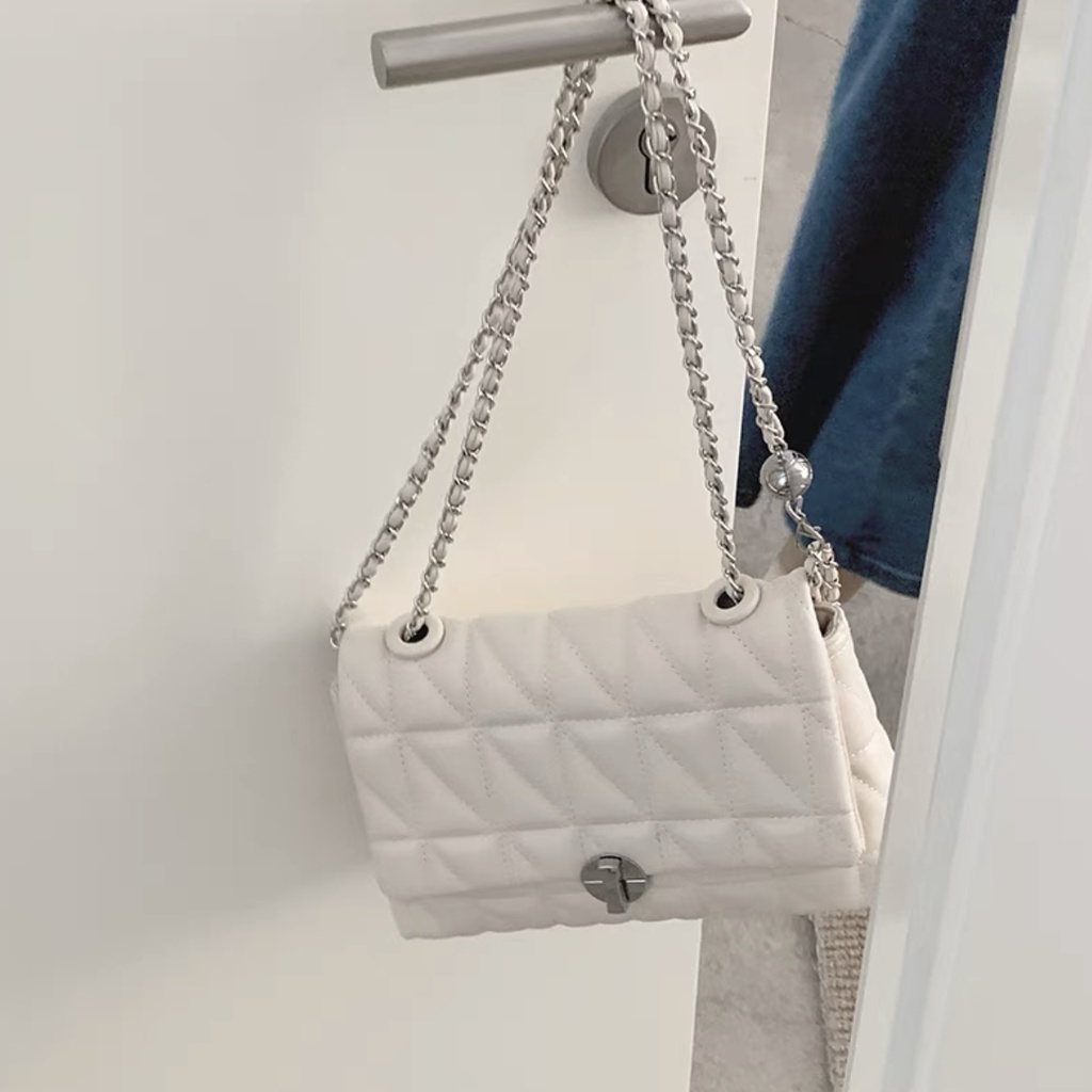 Túi Xách Đeo Vai Phối Dây Xích Thiết Kế Mới Cao Cấp Thời Trang Dành Cho Nữ