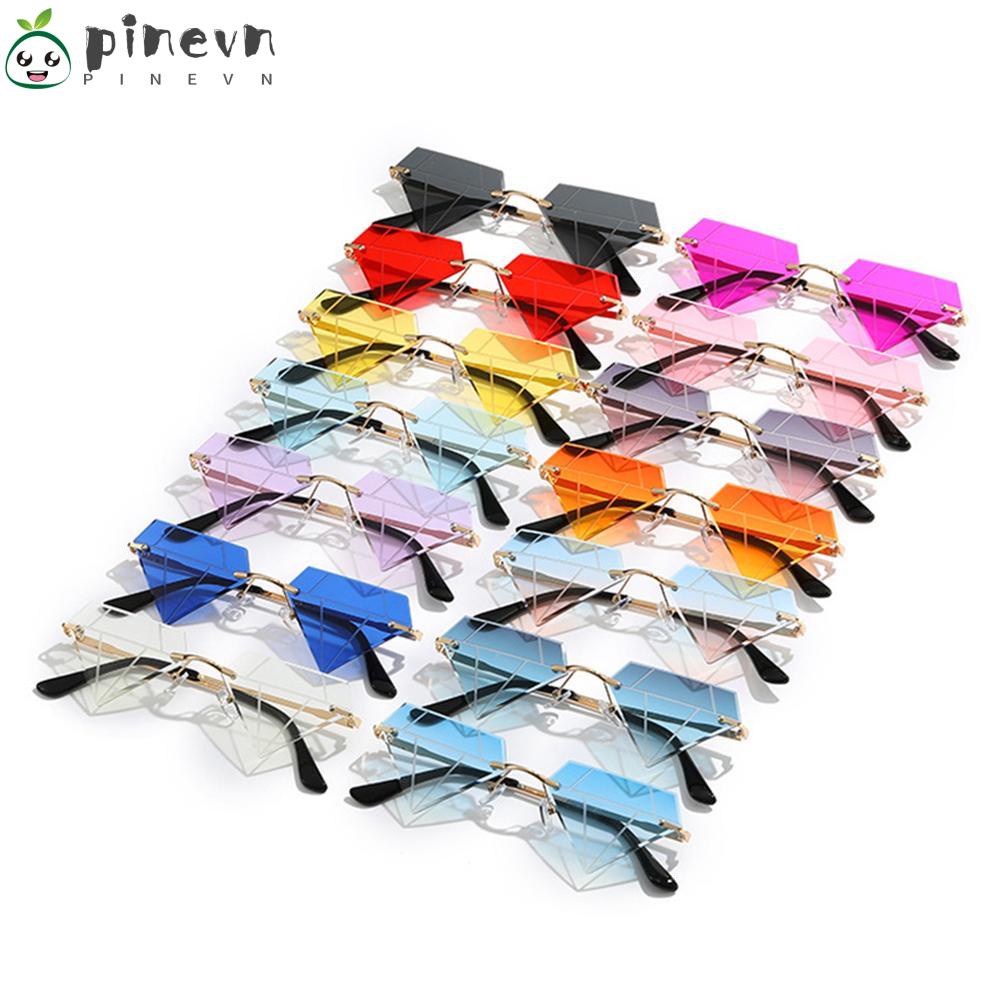 Kính Mát Gọng Kim Loại Hình Tam Giác Thời Trang Cho Nữ