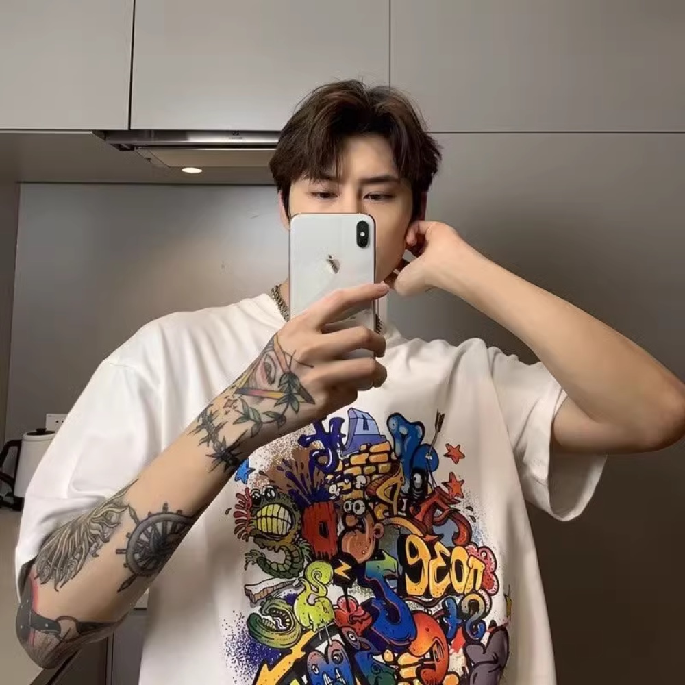 Áo Thun Ngắn Tay In Họa Tiết Hoạt Hình Thời Trang Dành Cho Cả Nam Và Nữ