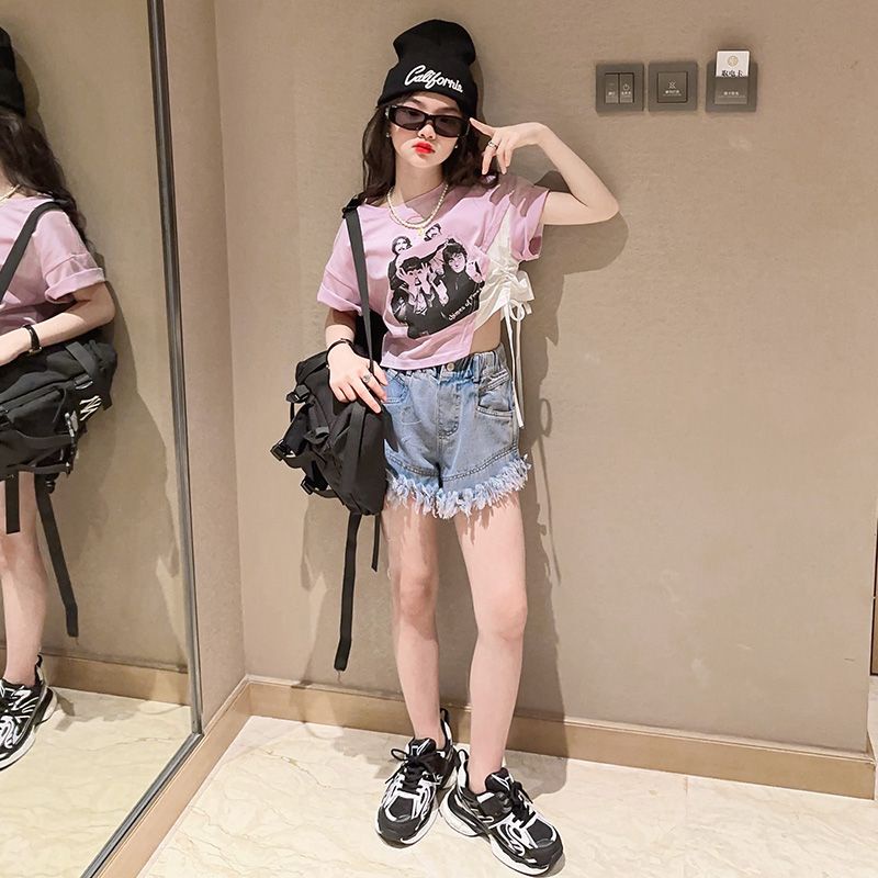 Bộ đồ thời trang mùa hè cho bé gái 2023 new t-shirt + quần short denim cắt xén 4-6-9-13 tuổi quần áo trẻ em