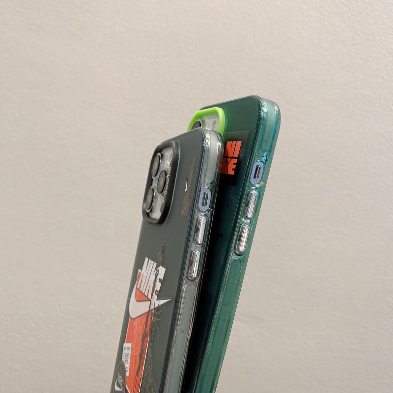 Ốp Điện Thoại Cứng In Logo NIKE Màu Xanh Lá Cho iPhone 14 / 13 / 12 Pro max / 13Pro / 12Pro / 12 / iPhone 11 / 14 Pro max