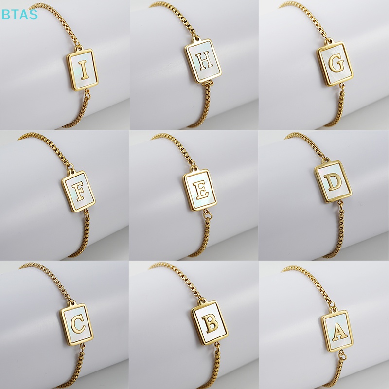 Vòng Tay Dây Xích Bằng Thép Titan Mặt 26 Chữ Cái Màu Vàng Tự Nhiên Có Khóa Điều Chỉnh Được Cho Nữ