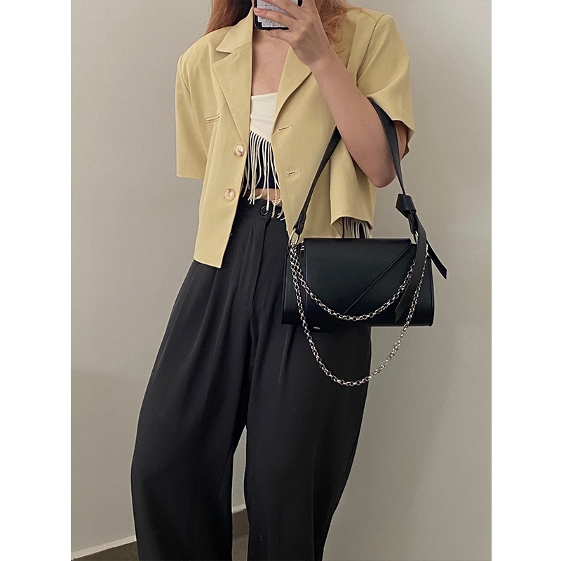 Túi Đeo Chéo Màu Đen Dễ Phối Đồ Hợp Thời Trang