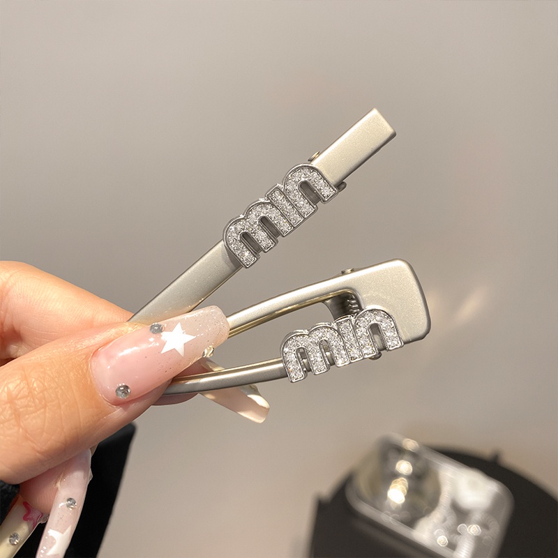 Kẹp Tóc Kim Loại Hình Chữ Cái Đính Đá Phong Cách Hàn Quốc